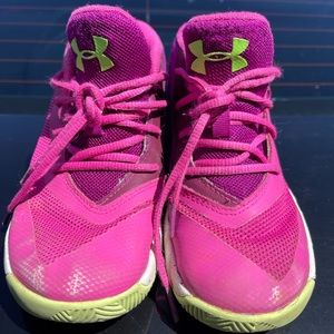 Girls Under Armour SC Steph Curry Basketball Shoes 10K pink purple